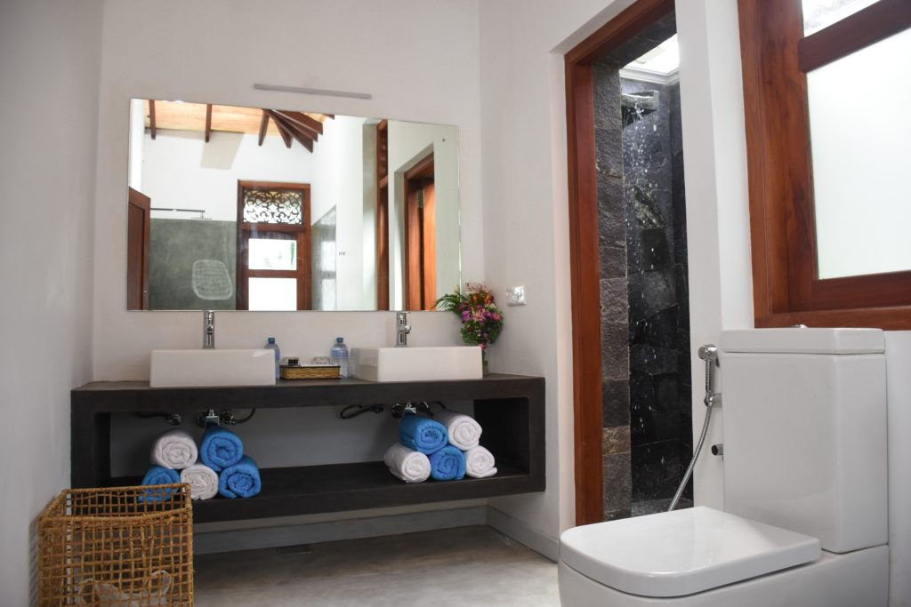 Villa-Olu-Bathroom-Open-Shower